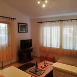 Apartament Adria *