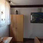 Adria דירה