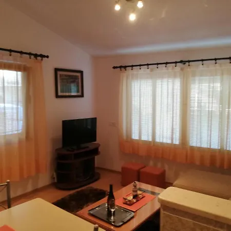 Appartement Adria *